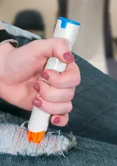 anaphylaxie:Les auto-injecteurs sont destinés au traitement d'urgence des réactions allergiques potentiellement mortelles